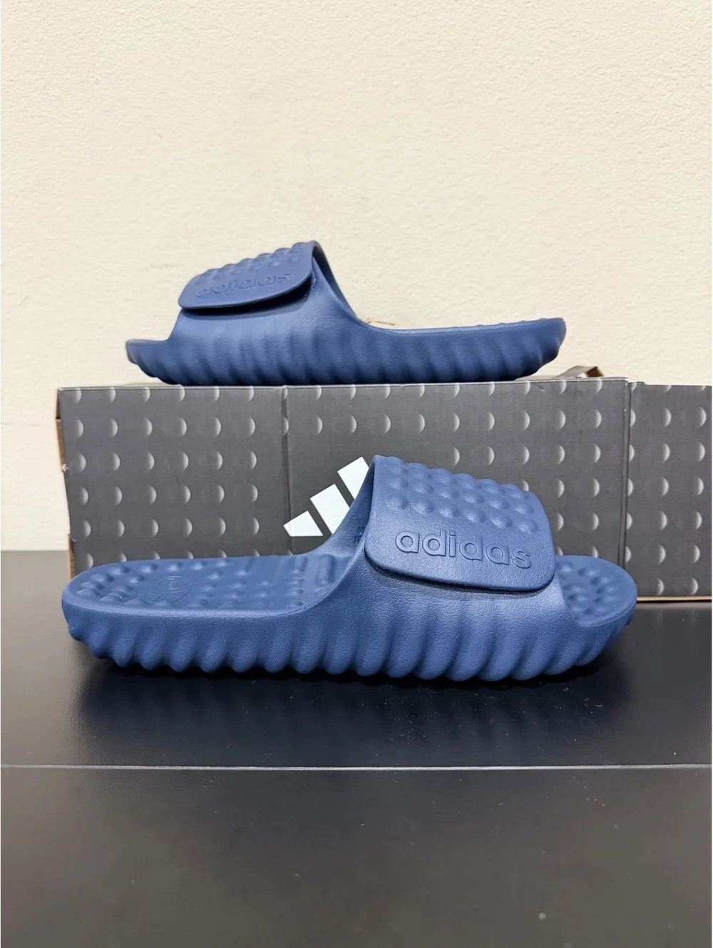 adidas size adissage